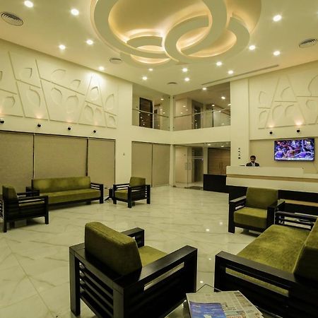 Hotel The Basil Park Bhavnagar Exterior foto